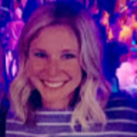 Meet your Posher, Emily - Picture 1 of 1